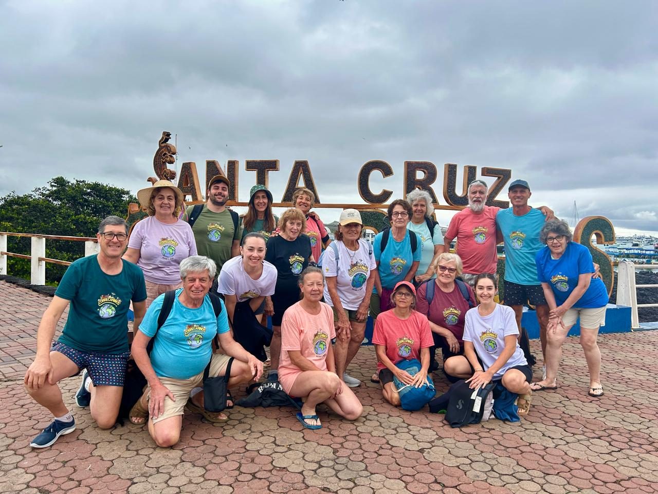 Grupo de Correcaminos en las Islas Galápagos
